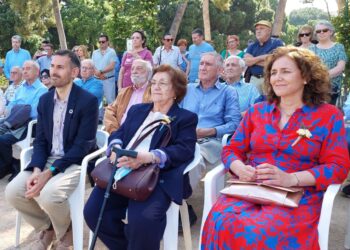 València rinde homenaje al primer jefe de Servicio de Jardinería y nombra la rosaleda de los Jardines del Real Pedro J. Salvador Palomo