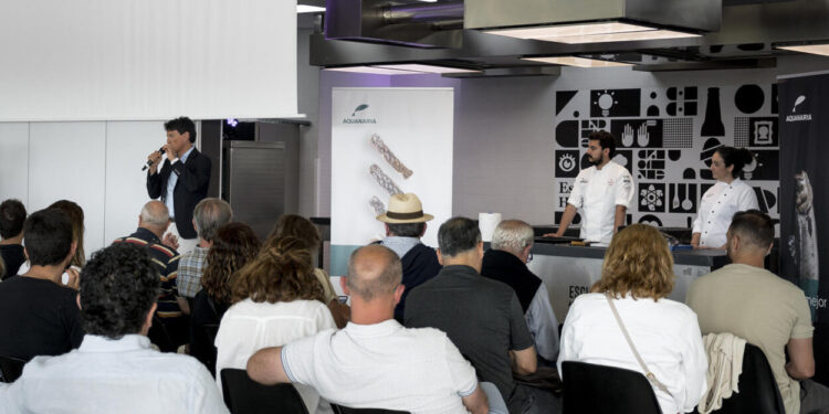 La Gran Lubina Atlántica desembarca en Valencia de la mano de Aquanaria