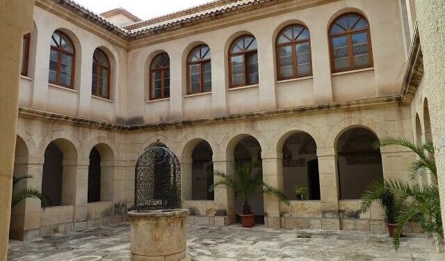 Los fantasmas del antiguo convento franciscano de Elche