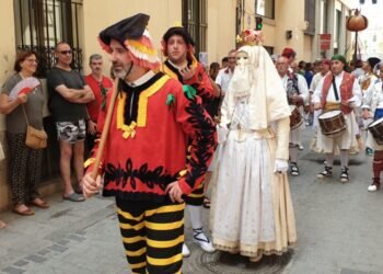 Día grande del Corpus: ‘la Moma’ y la ‘Degollà’ llenan las calles de València tras la pandemia