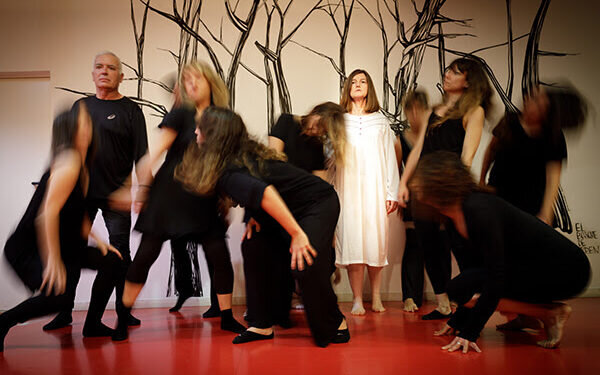 Danza y arquitectura sirven para echar el telón de la undécima temporada de Sala Russafa