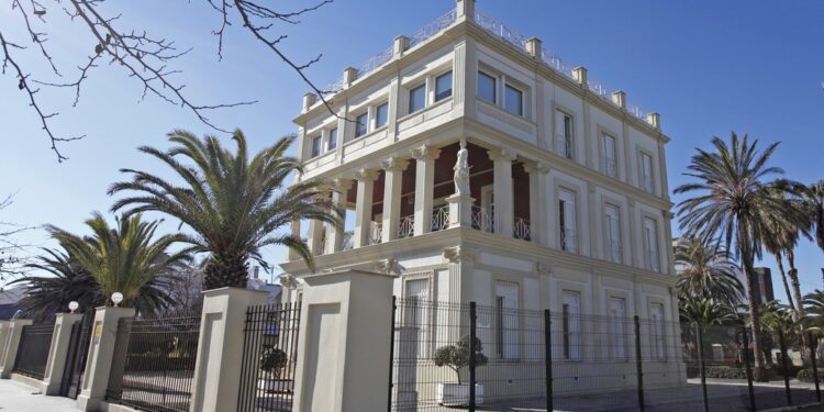 La nieta de Vicente Blasco Ibáñez dona 100.000 euros de la herencia a la Casa Museo Blasco Ibáñez
