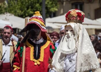 Conoce la curiosa tradición de la Procesión del Corpus Christi en Valencia.