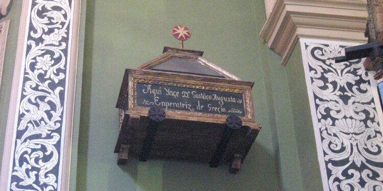 El sepulcro de Constanza y la Capilla de Santa Bárbara en San Juan del Hospital de Valencia