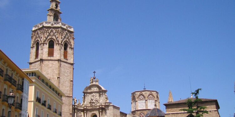 La curiosa historia del Miguelete, la torre campanario de la Catedral de Valencia.
