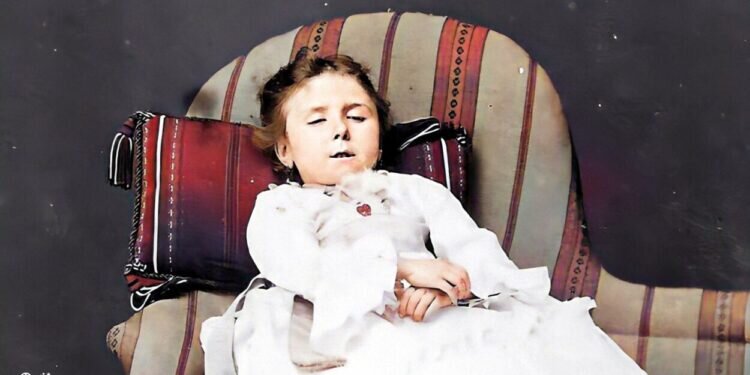 ‘Post mortem’: ¿por qué antes guardábamos en casa fotografías de muertos?