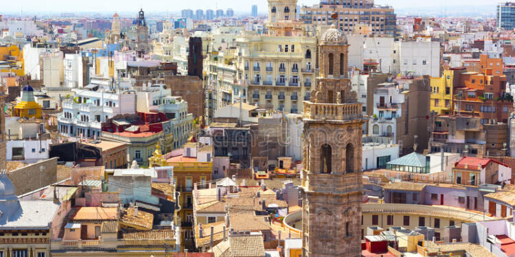 Los secretos de la Torre de Santa Catalina, una de las torres más antiguas de Valencia.