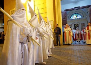 La vestimenta de los nazarenos en la Semana Santa española, historia