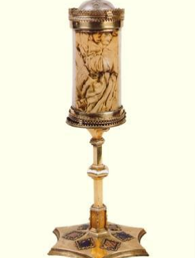 El Enigmático Relicario de la Camisita de Jesús: El Tesoro Sagrado de la Catedral de Valencia