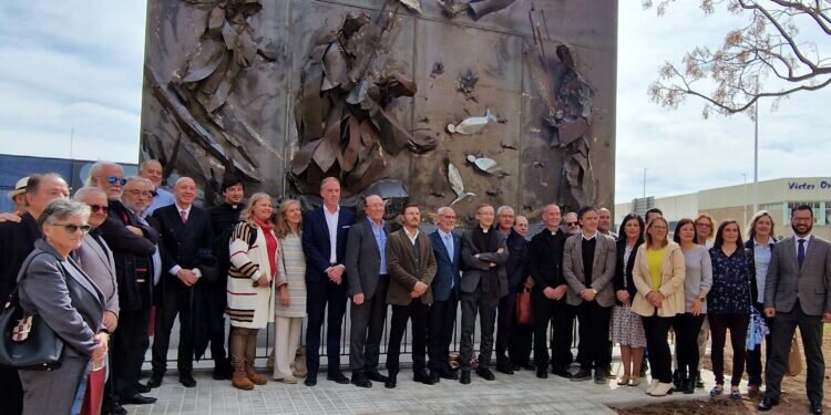 Sigue adelante el desarrollo del relato escultórico del Camino de Santo Grial