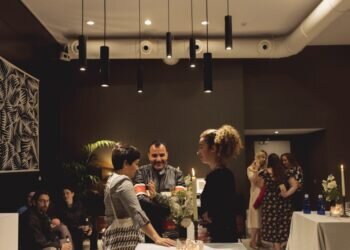 Stayingvalencia Presenta Parker Art Gallery: un homenaje a la creatividad made in valencia