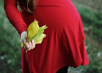 Las nueve vueltas a la Catedral de Valencia: una tradición para proteger a madre e hijo en el parto