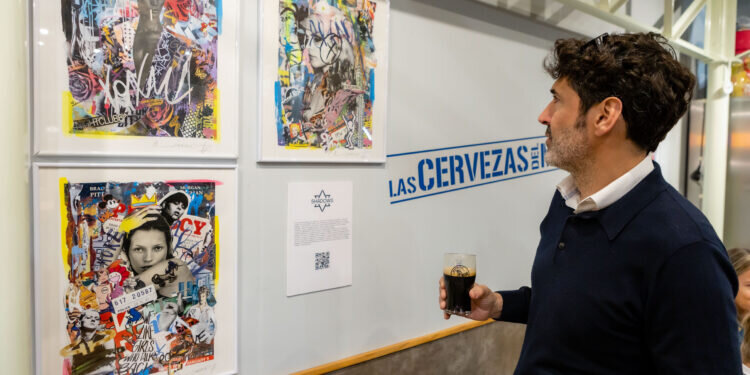 Miguel Muñoz dibuja con tijeras la iconografía pop reciclada para la exposición “Del Papel al Pixel” inaugurada en las Cervezas del Mercado de Colón by BWK