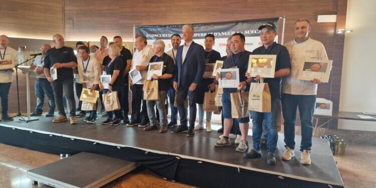 ¡El Restaurante Miguel y Juani de L’Alcúdia triunfa en el Concurso Nacional de Arroz Allipebrat de Anguilas