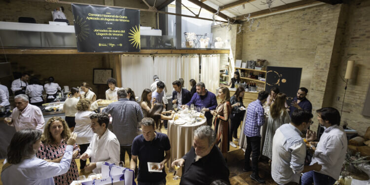 Presentación jornadas gastronómicas y el Concurso Nacional de Cocina Aplicada al Langostino de Vinaròs en Valencia