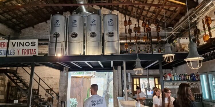 Mercader: Un espacio gastronómico que fusiona historia, sabores y diseño en el corazón de València