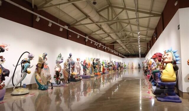 Alicante se prepara para las festividades de las Fogueres 2023 con la apertura de la Exposición del Ninot