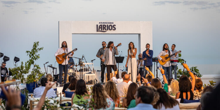 Atardeceres Larios por primera vez en Alicante (Antonio Carmona, Nacha Pop, La Bien Querida y más artistas por confirmar