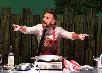 Sala Russafa acoge la cocción de Paella, una experiencia gastroescénica, Premio al Mejor Espectáculo en Indifest