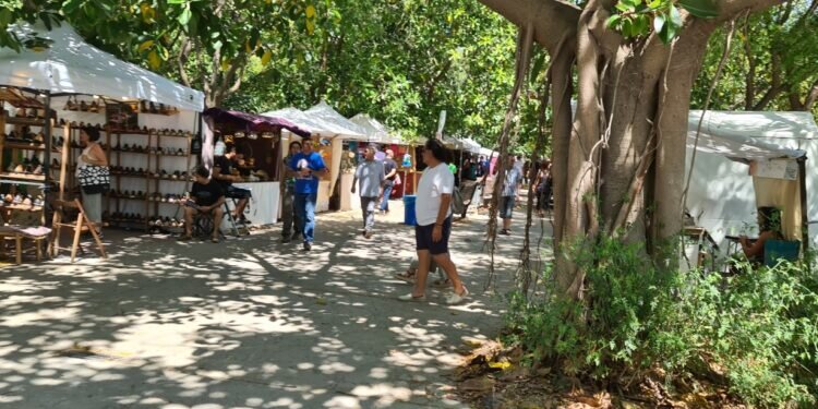 La Feria Alternativa de Valencia ya está en el Jardín del Turia