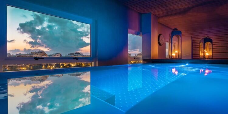 25 hoteles con piscina en Valencia