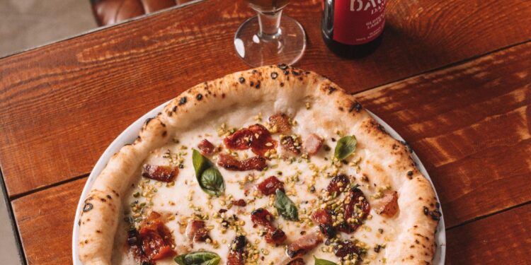 25 pizzerías en Valencia donde podrás disfrutar de una deliciosa pizza