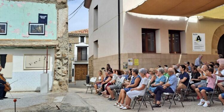 Beatriz Bertolín organiza el II ART FESTIVAL ALBENTOSA y difunde el Camino del Santo Grial Itinerario Cultural Europeo
