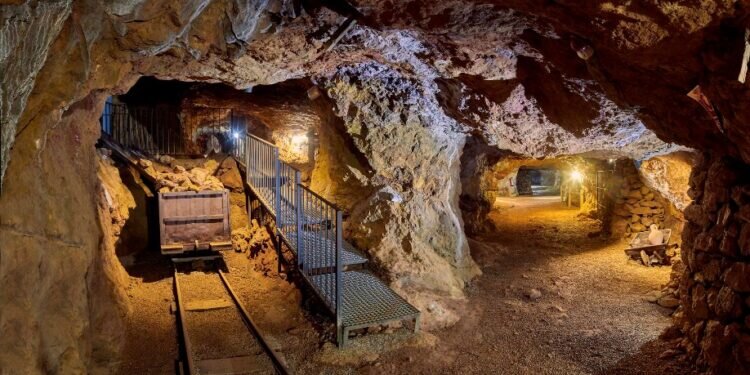 Descubriendo el Pasado Oculto: Explorando el Parc Miner del Maestrat en la Comunidad Valenciana
