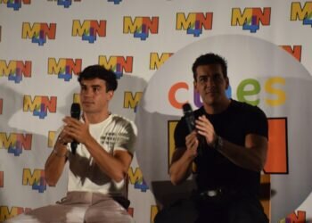 Mario Casas presenta como Director con ‘Mi Soledad Tiene Alas’ en MN4 junto a Óscar Casas