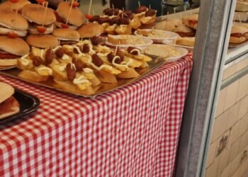 Continúa la 8ª edición de la Menja’t Sollana: Celebrando la Gastronomía y Cultura Valenciana