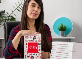 ‘Más claro, SEXO’: la alicantina DIVERSUAL da el salto al mundo editorial con una guía ilustrada de sexualidad