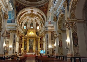 Cierre Emotivo de la VIII Semana Cultural El Camino del Santo Grial en Massamagrell con la Misa del Peregrino y Réplica del Santo Cáliz