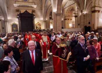 Fiesta anual del Santo Cáliz, en la Catedral: “Esta preciada reliquia nos recuerda que el tesoro más grande de la Iglesia es la Eucaristía”