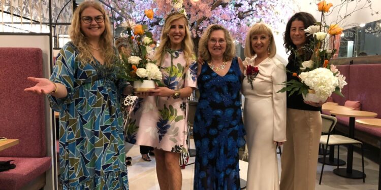 María Rosa Fenollar y Judith Más Fenollar, de Brotocó Atelier, reciben el Premio “Valencia, Ciudad del Grial 2023