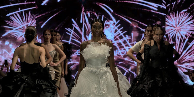 La segunda Mediterránea Fashion Week Valencia se clausura con éxito de afluencia, más colecciones y una clara vinculación con el mundo del arte