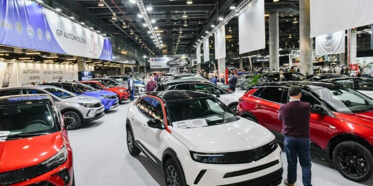 La Feria del Automóvil de València vuelve este jueves con más de 3500 coches a la venta y 40 marcas oficiales