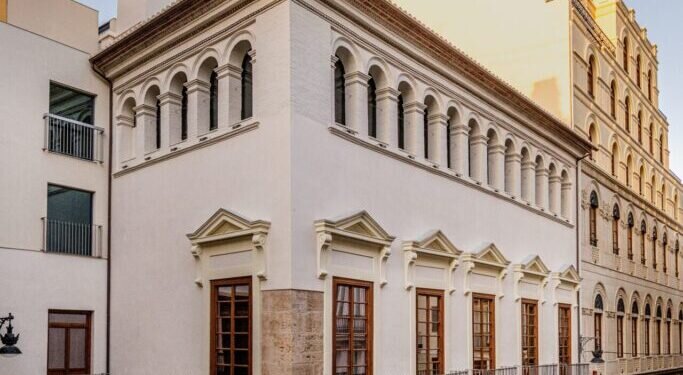 Éxito Inicial del Centro de Arte Hortensia Herrero: Un Nuevo Destino Cultural en Valencia