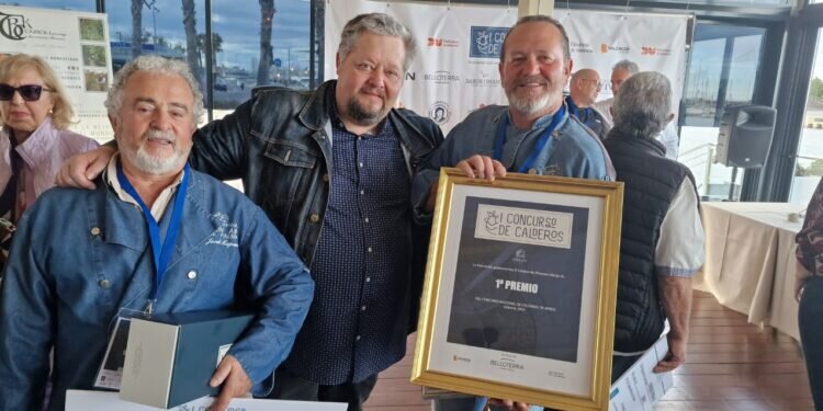El Restaurante Bon Aire, Chef Amadeo y Miguel y Juani Triunfan en el Primer Certamen del Concurso Nacional de Calderos de Arroz