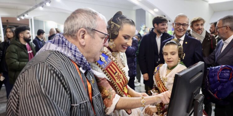 Las Fallas 2024 Cobran Vida en la Exposició del Ninot: Un Preámbulo Lleno de Magia y Tradición