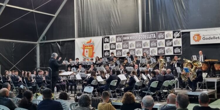Cuatro pasodobles son los finalistas del II concurso de la falla Godayla de Godelleta dedicados a sus Falleras Mayores.