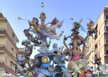 L’Antiga de Campanar Se Corona en las Fallas 2024: Un Triunfo con Conciencia Climática