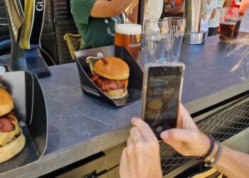La Innovadora «Guinness Burger» de Eneko Fernández: Del Pub Irlandés a la hamburguesa