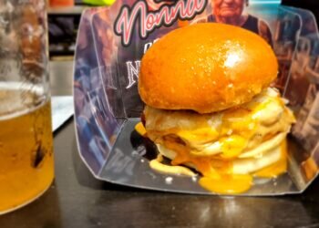 La Hamburguesa de Alta Cocina de Alex Viñal Llega a The Champions Burger con «La Nonna»