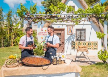 Los hermanos Montero lanzan su primera marca de arroz: Ricepaella