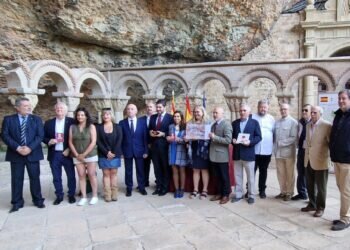 El Gobierno de Aragón y la Asociación Cultural El Camino del Santo Grial firman un convenio para impulsar el Itinerario Cultural Europeo