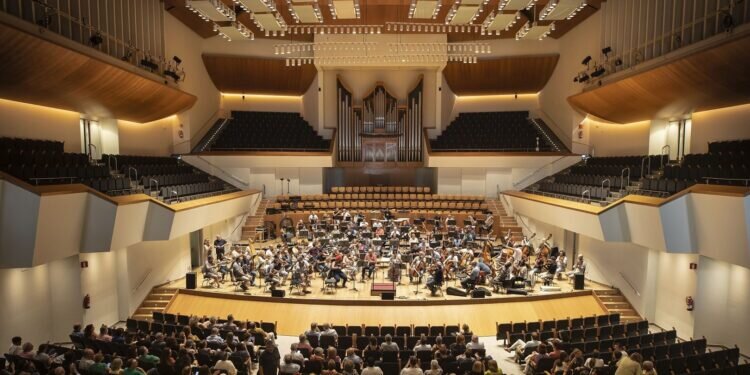 El Palau de la Música de València Renace: Multiplica por Cuatro su Público y Alcanza los 208.134 Espectadores