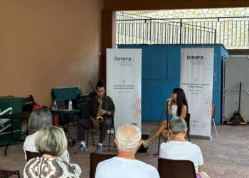 El Festival Itinera lleva su magia a Castell de Cabres: Música en el corazón del pueblo más pequeño de la Comunitat Valenciana