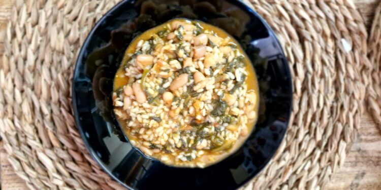 Arròs amb bledes / arroz con acelgas: La receta campesina que sigue conquistando paladares