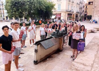 Intercambio de conocimientos entre estudiantes eslovenos Erasmus+ y El Camino del Santo Grial