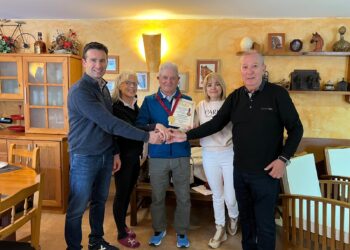 Fernando Avilés Iriarte recibe la Medalla de Honor de la Organización Mundial de Turismo Ecuestre (OMTE)